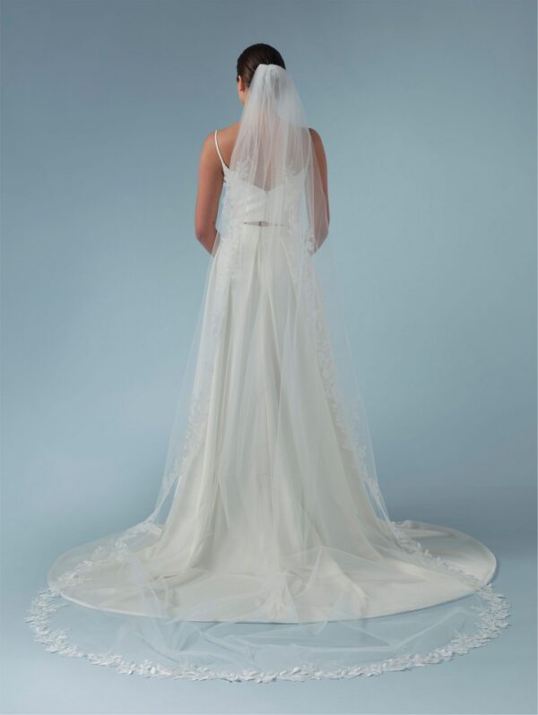 Bridal Veil from Jupon - S473-300/1/MED
