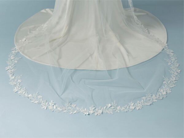 Bridal Veil from Jupon - S473-300/1/MED
