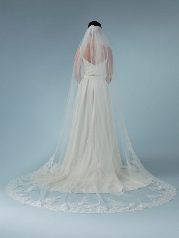 Bridal Veil from Jupon - S483-300/1/MED